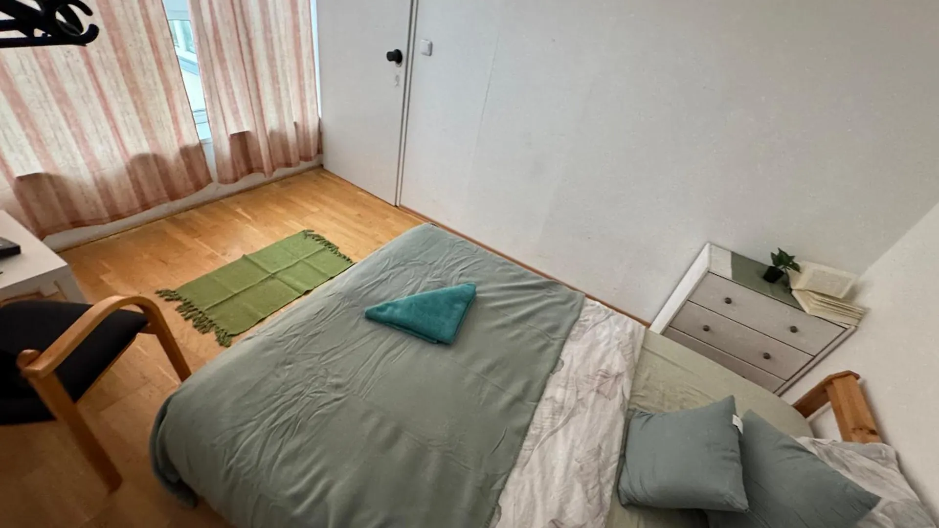 Homestay Helles Zimmer Mit Dachterrasse Nahe Schoenbrunn Vienna