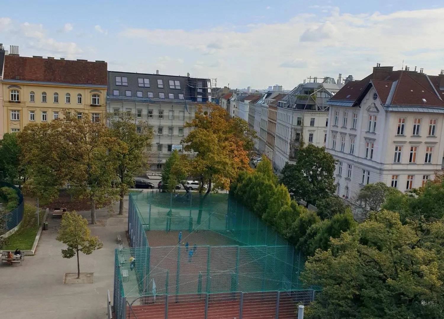 Helles Zimmer Mit Dachterrasse Nahe Schoenbrunn Vienna 0*,  Austria
