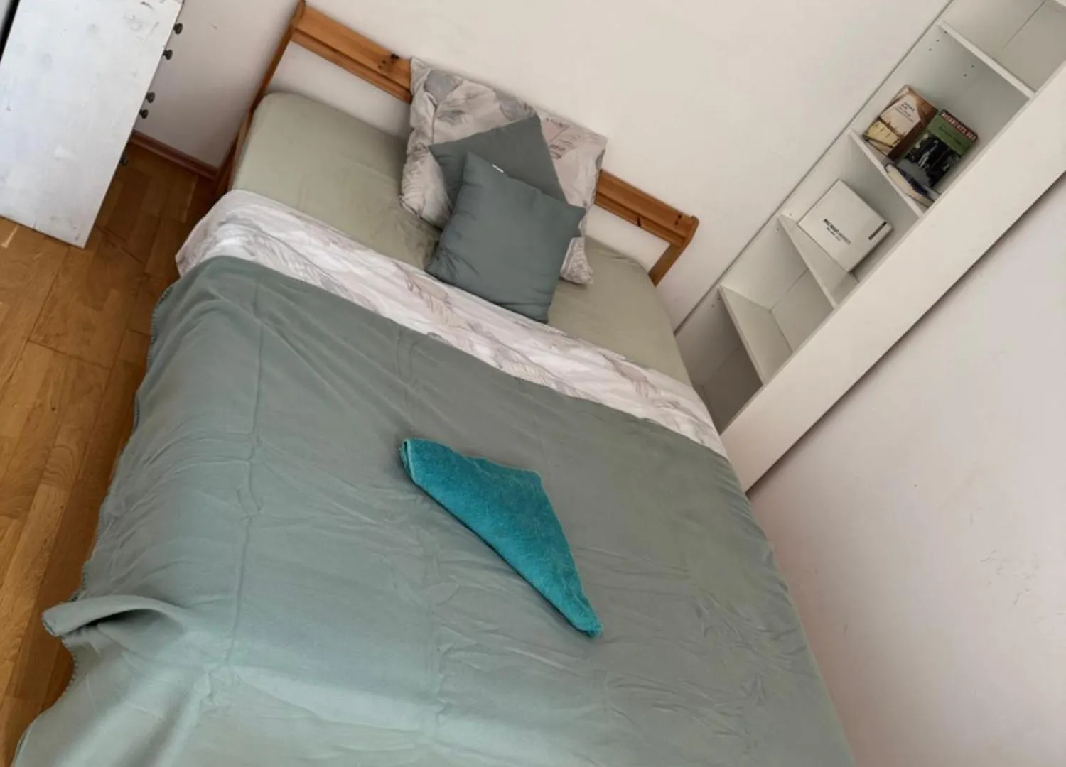 Helles Zimmer Mit Dachterrasse Nahe Schoenbrunn Vienna